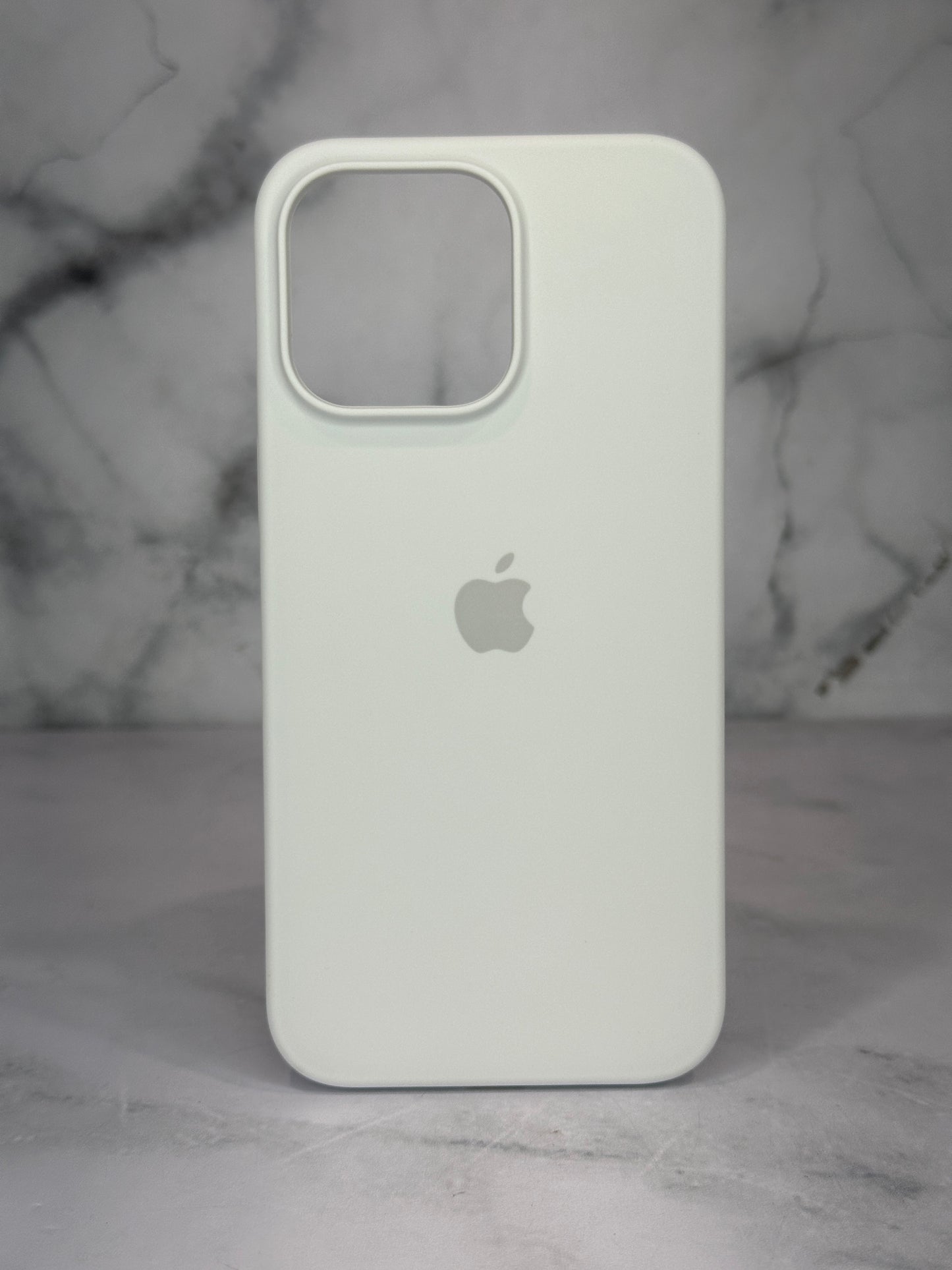 Silicone case blanco 15 pro max