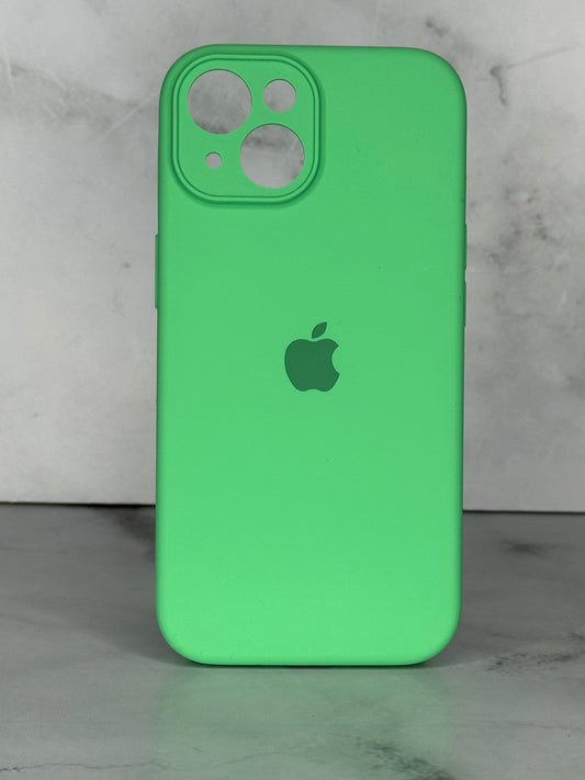 Silicone case verde con cámara 15