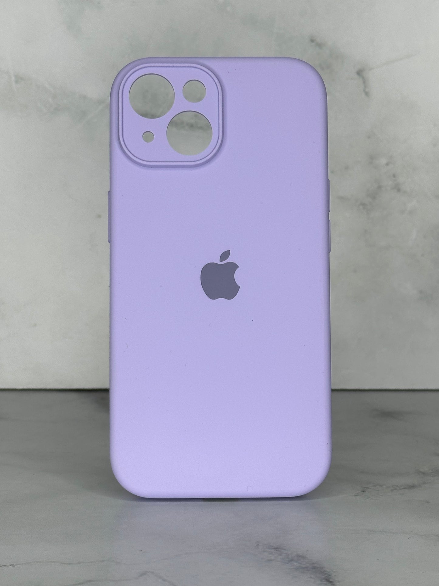 Silicone case lila con cámara 15