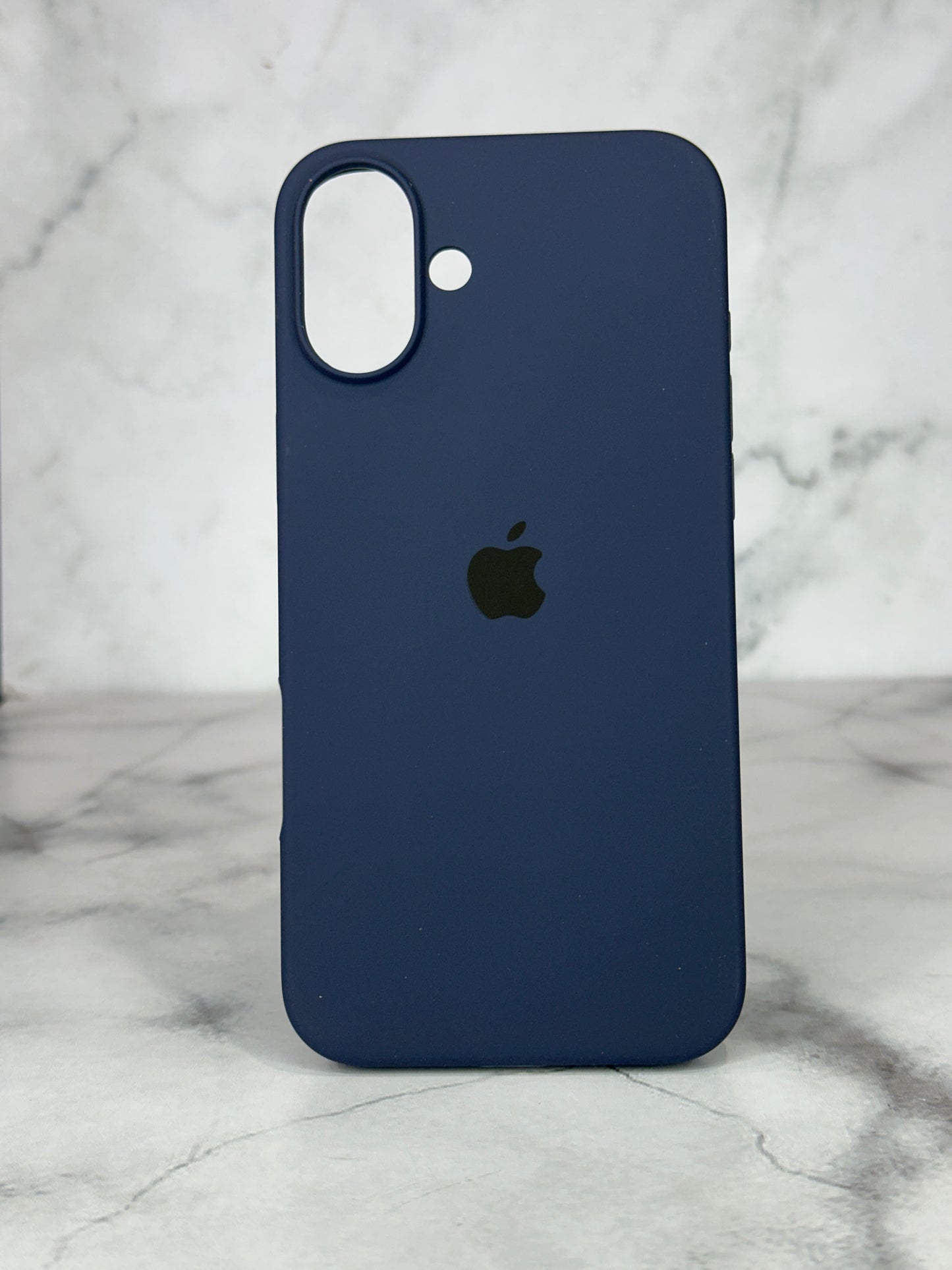 Silicone case azul oscuro 16 plus