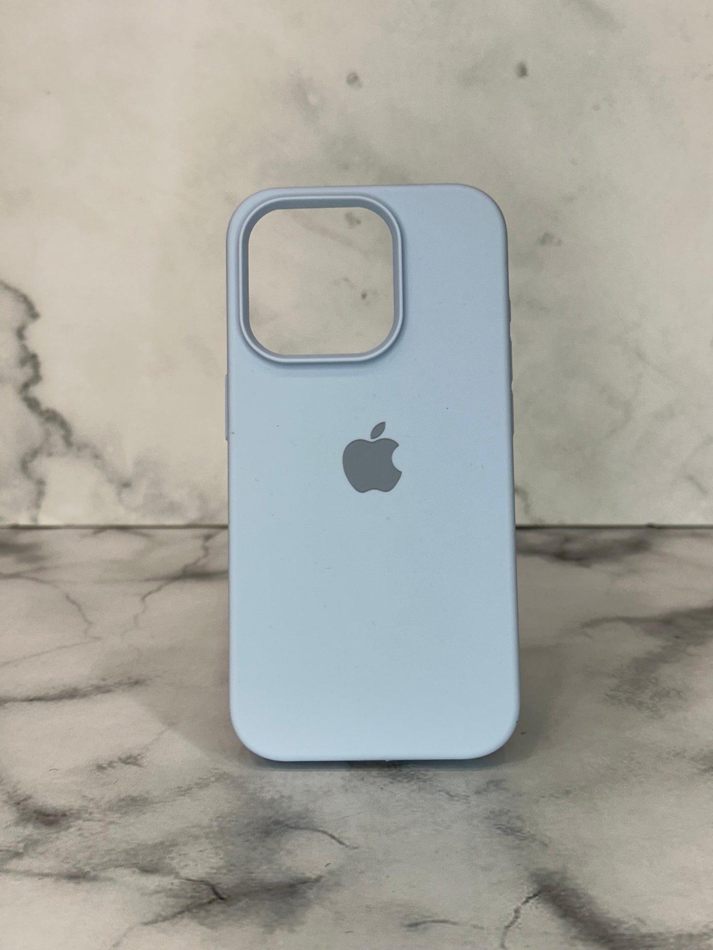 Silicone case azul pastel 15 pro