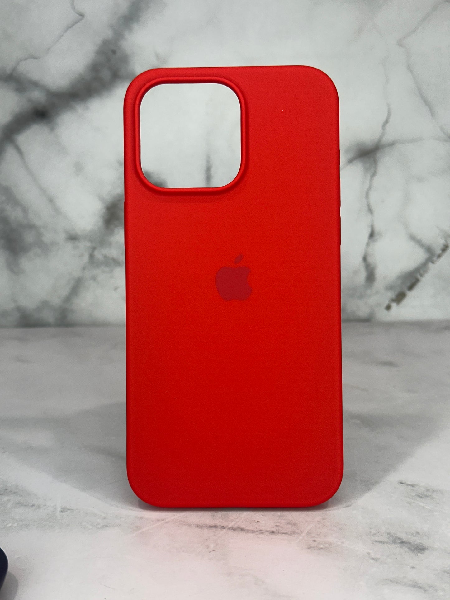 Silicone case rojo 15 pro Max