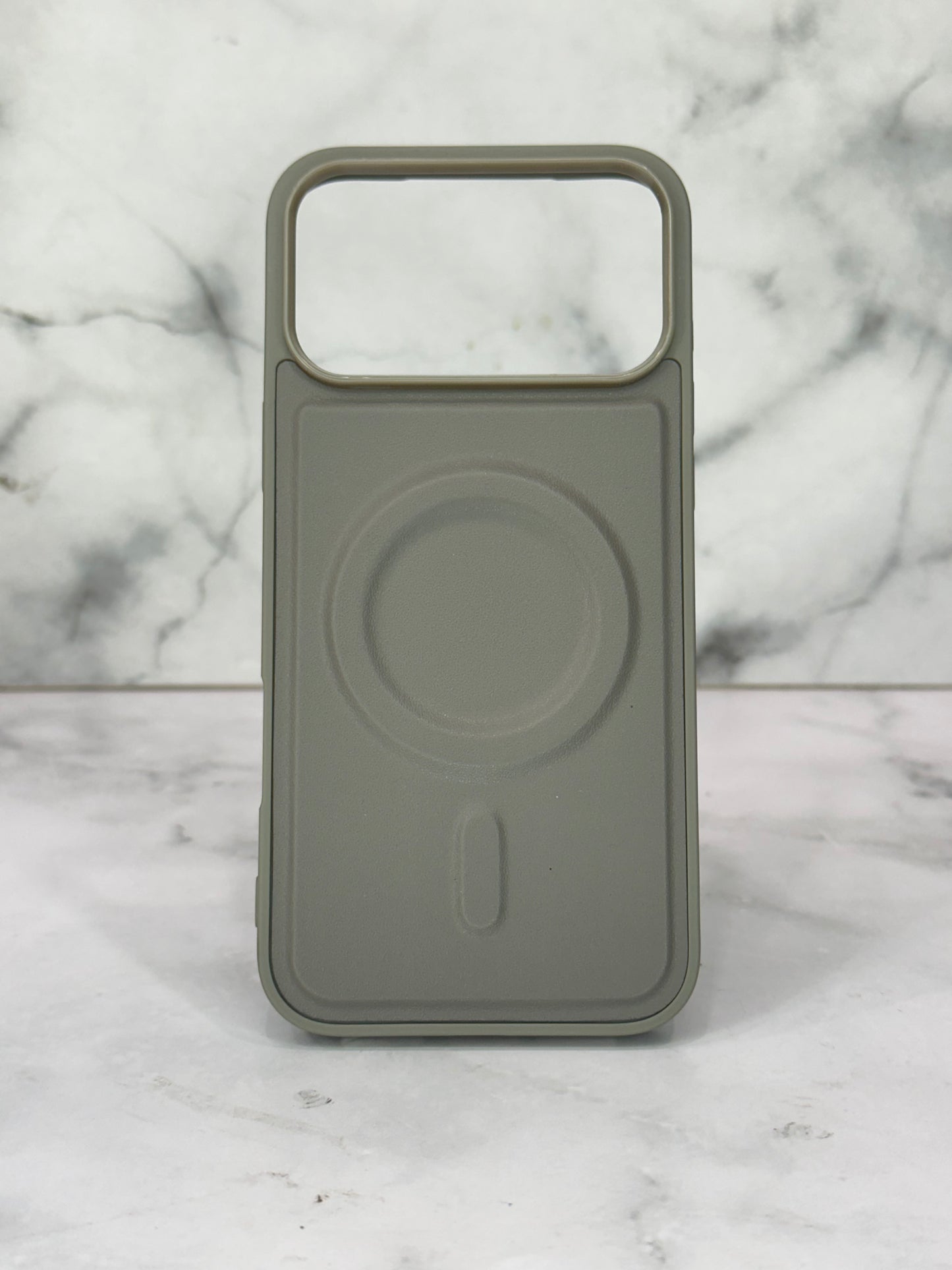 Gris MagSafe 17 pro Max