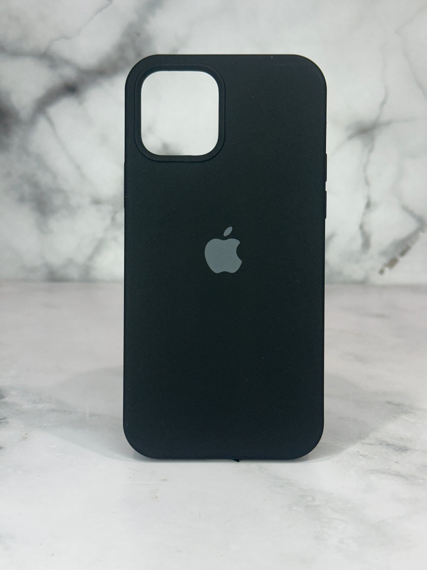 Silicone case negro 12 / 12 pro