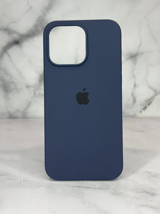 Silicone case azul oscuro 15 pro max