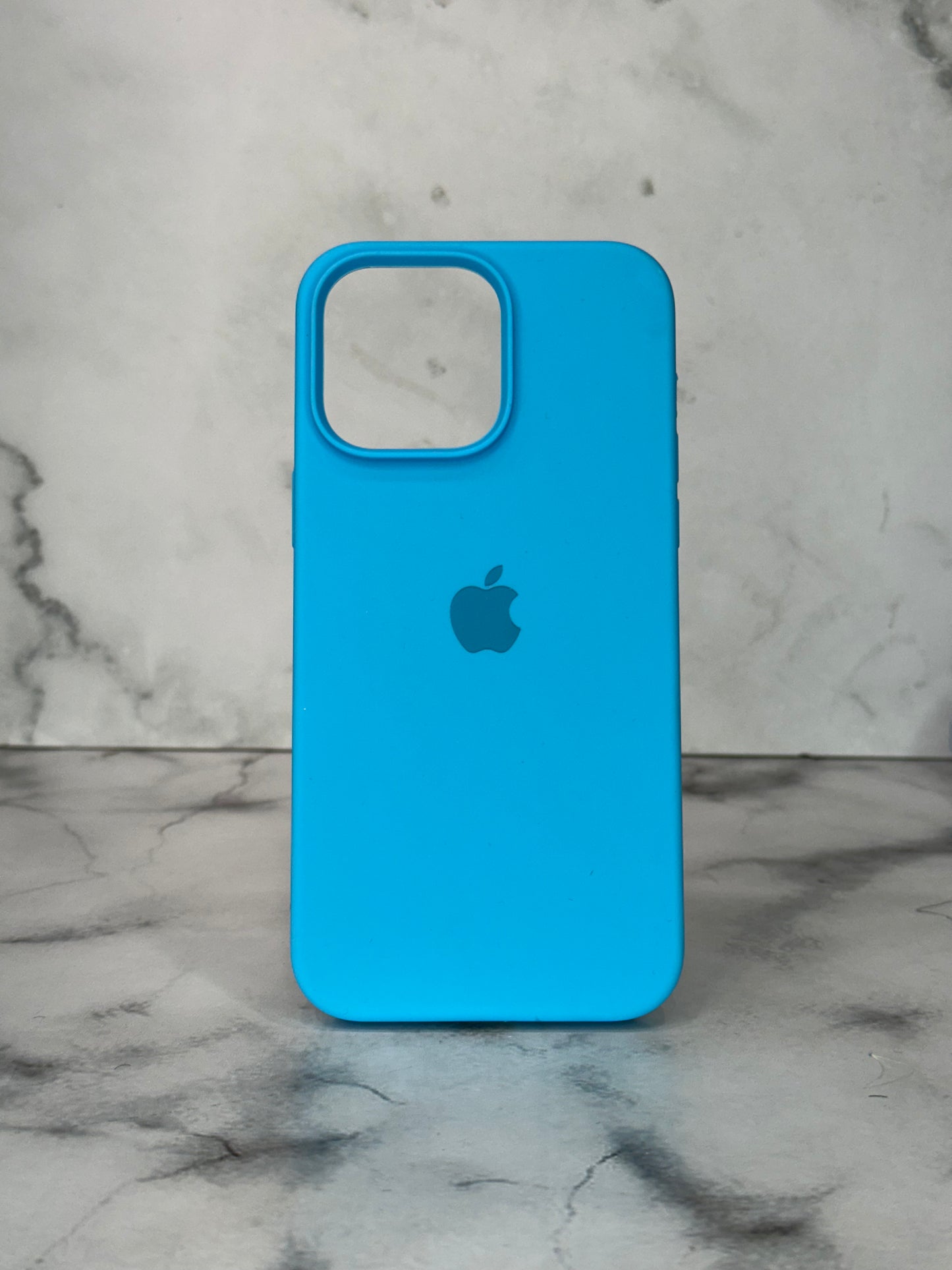 Silicone case azul claro 14 pro max