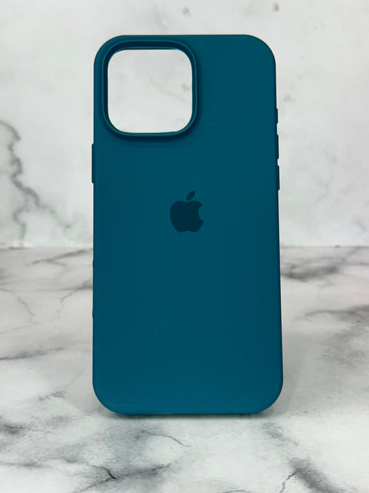 Silicone case azul oscuro 16 pro Max